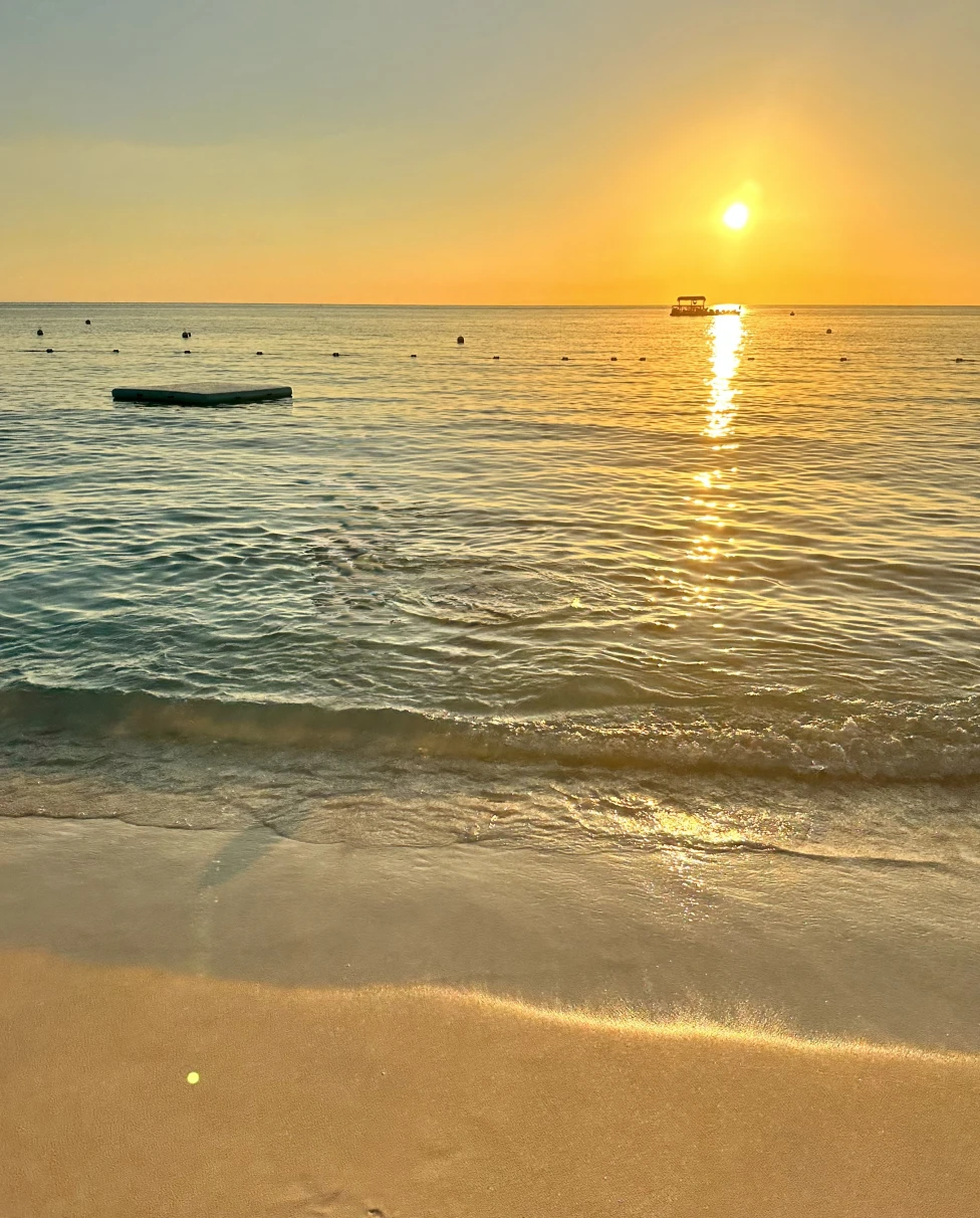 Advisor - Grand Cayman: The Little Black Dress of Beach Vacations