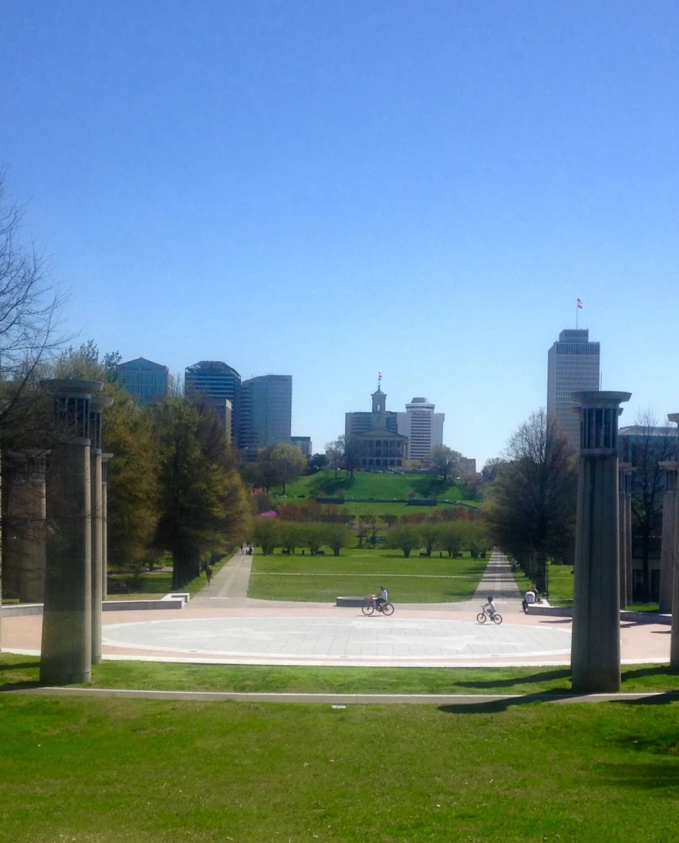 Advisor - Fall in Love with Nashville—Like I Did