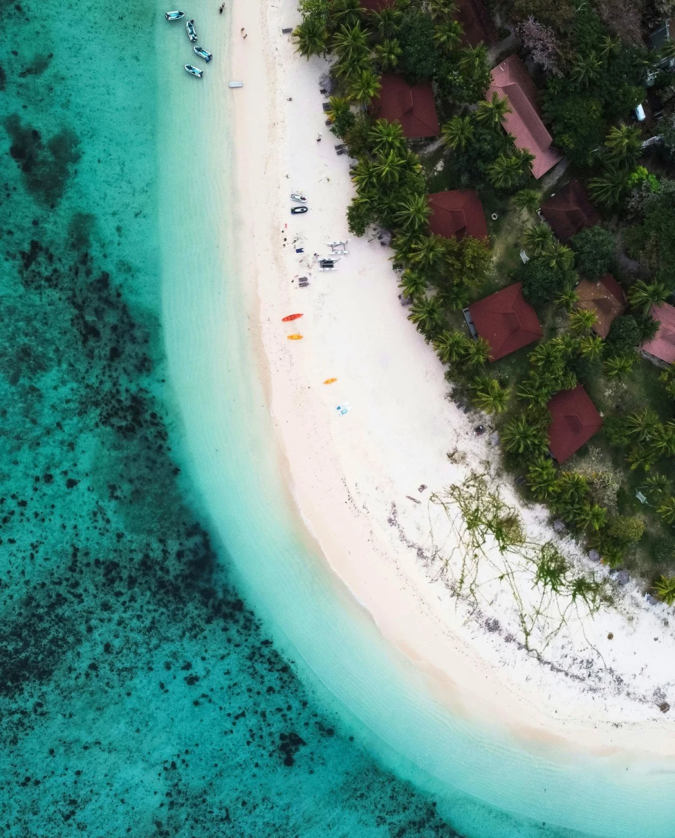 Advisor - Fiji is for Families: The Ultimate Family Beach Vacation