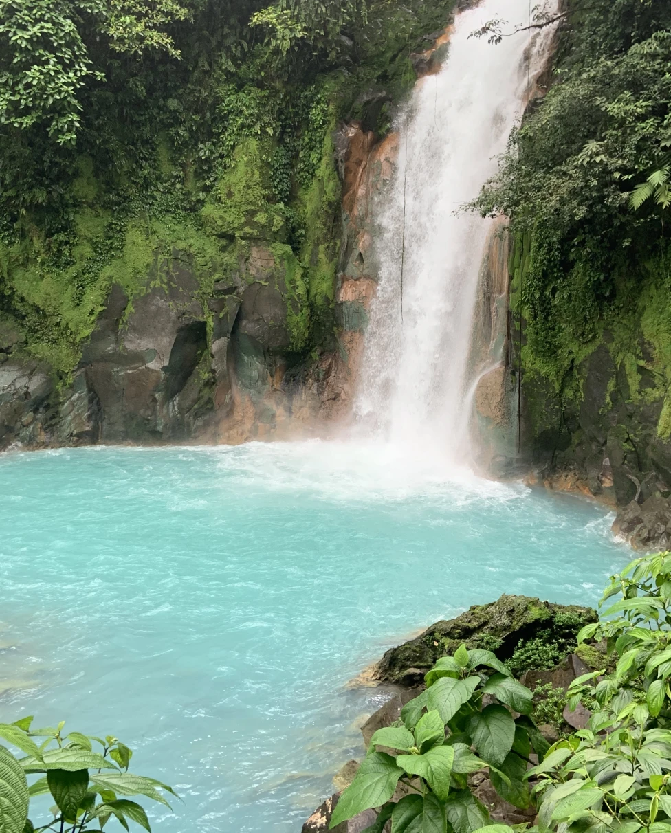 Advisor - Adventure Awaits - A Guide to Finding Pura Vida in Costa Rica