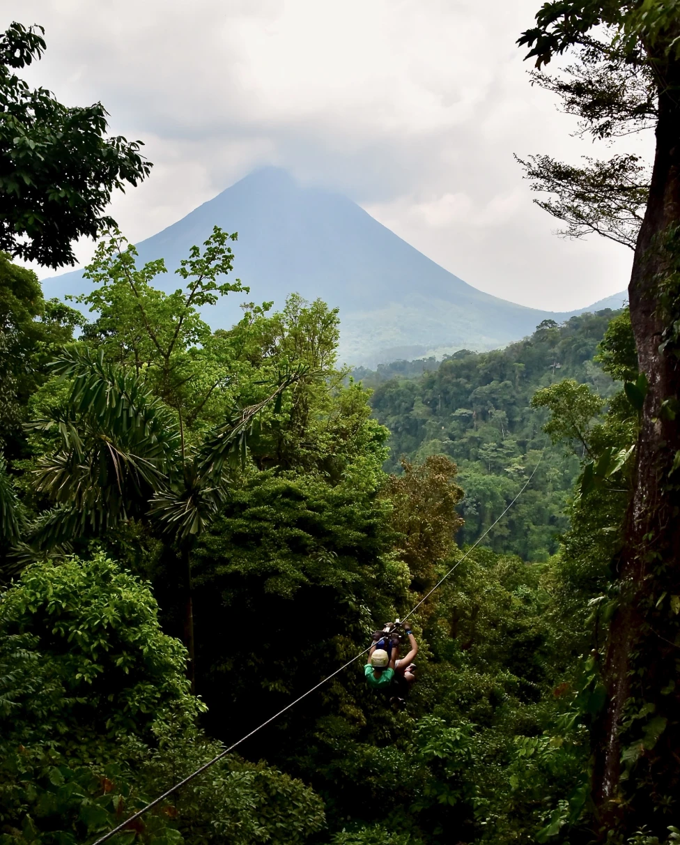 Advisor - Costa Rica with Kids: Your Family Adventure Guide to La Fortuna & Arenal Volcano