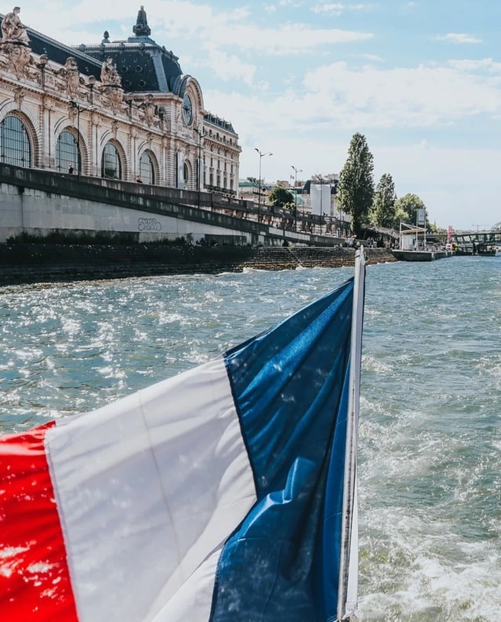 Advisor - Lazy Afternoons & Local Bites: A Taste of Paris Life