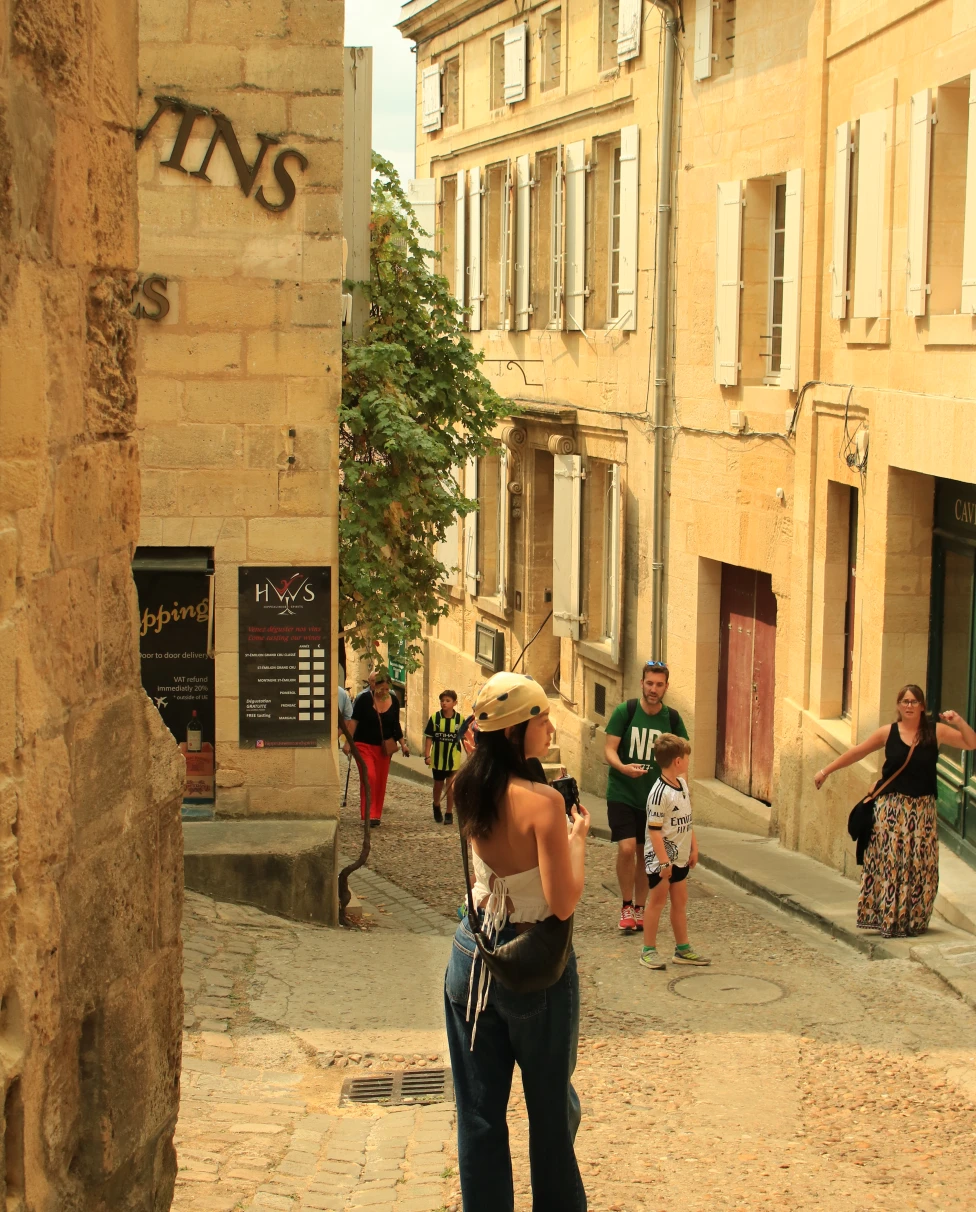 Advisor - Sip, Savor & Swim: The Bordeaux Edit