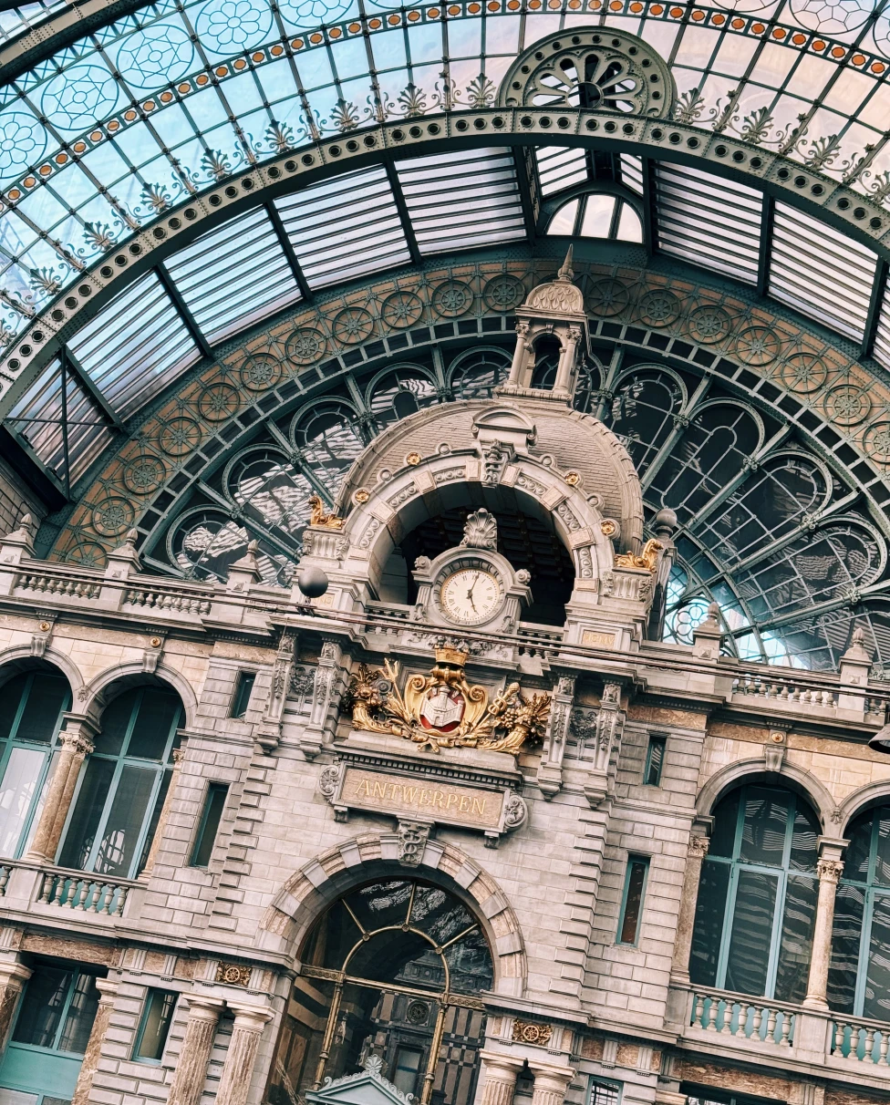 Advisor - Design, History & Food: The Ultimate Guide to Antwerp, Belgium