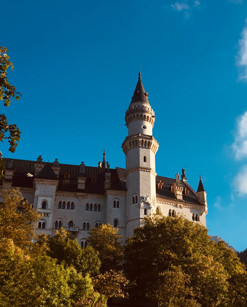 Advisor - How to Do Oktoberfest Sustainably: Local Etiquette, Low-Impact Tips & Where to Go