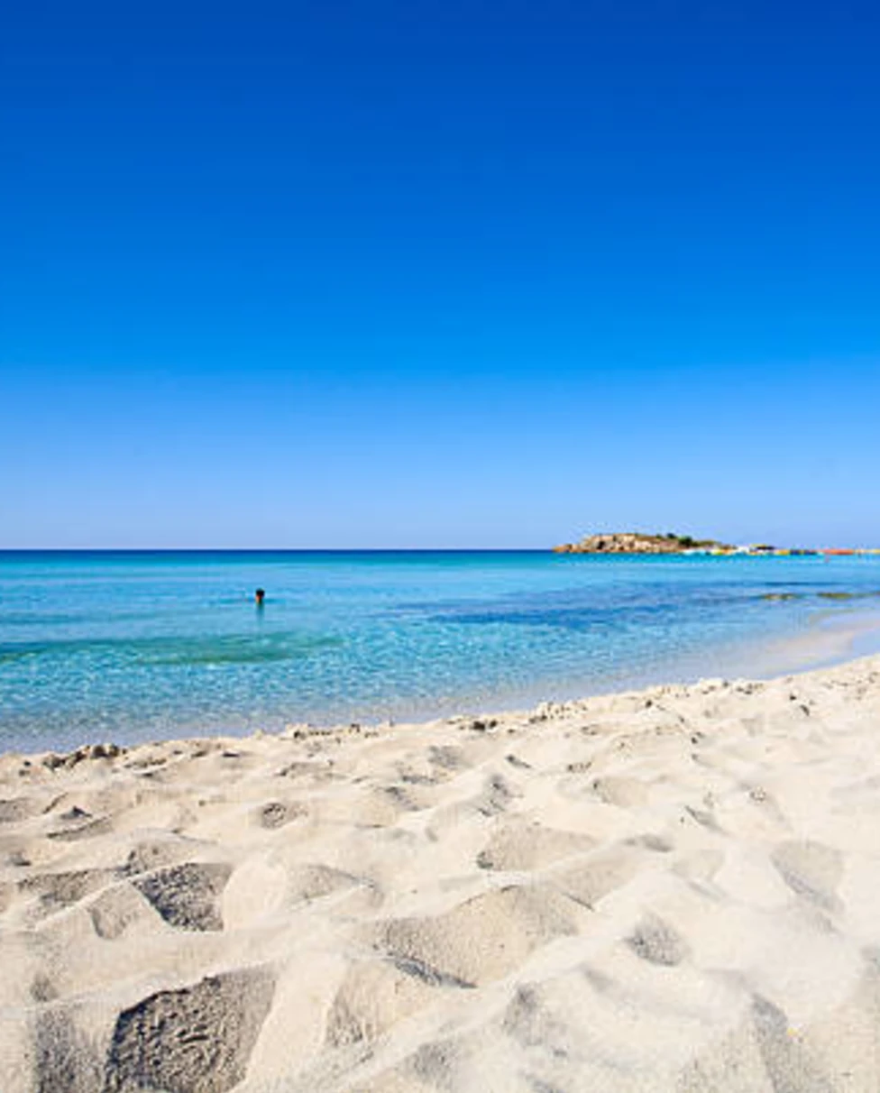 Advisor - Sun-Kissed Serenity: Discover the Magic of Cyprus in May