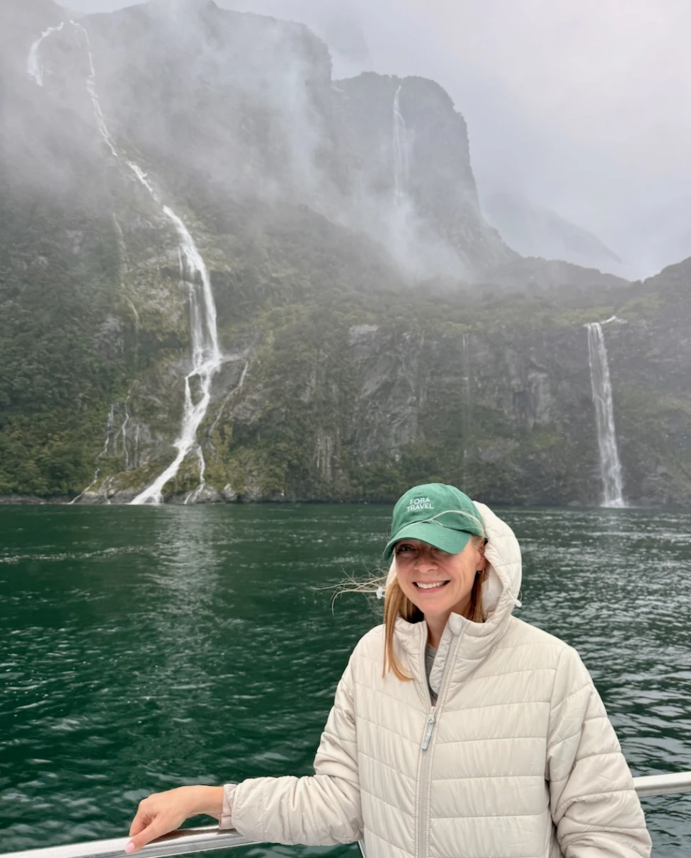 Advisor - Queenstown, New Zealand: A Guide to Adrenaline Adventures, Local Flavors & Iconic Scenery