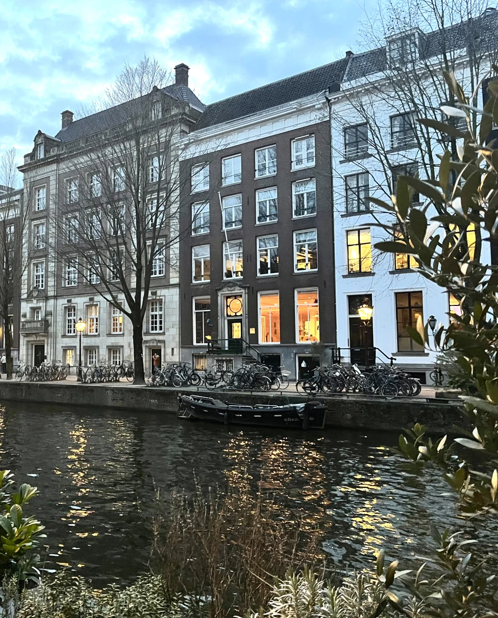 Advisor - Canals, Culture and Connection: A Mother-Daughter Amsterdam Adventure