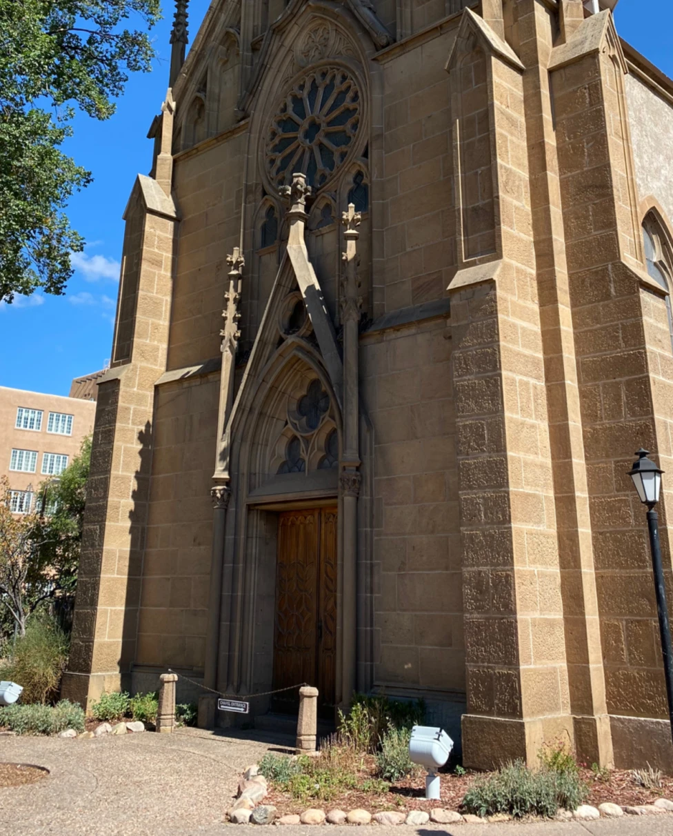 Advisor - Santa Fe: A Curated Guide to Art, Culture, and Timeless Southwestern Elegance