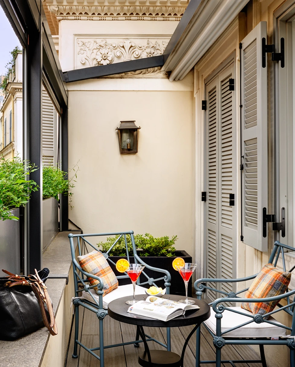 Chic, secluded terrace in Rome