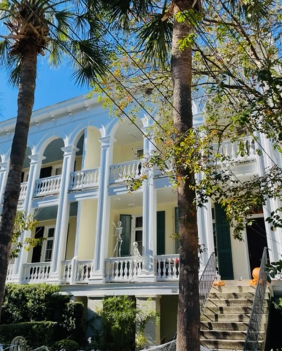 White house in Charleston