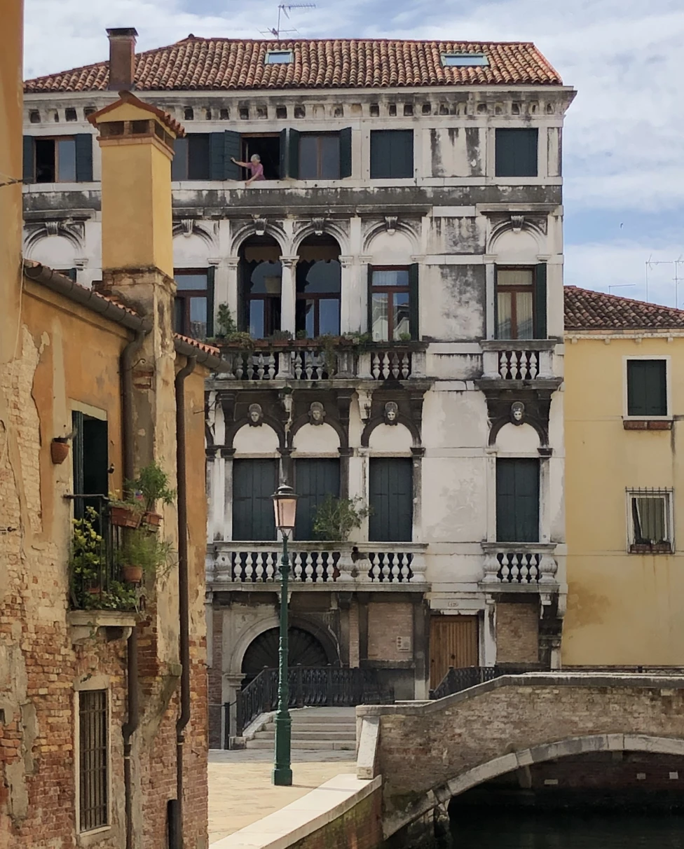 Building in Venice with a lovely outside porch.