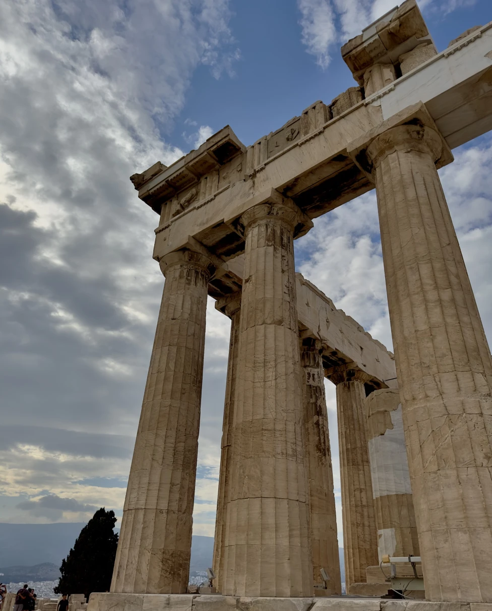 A ruin with pillars.