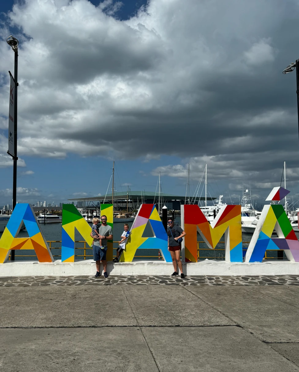 A souvenir photo at the Panama signage