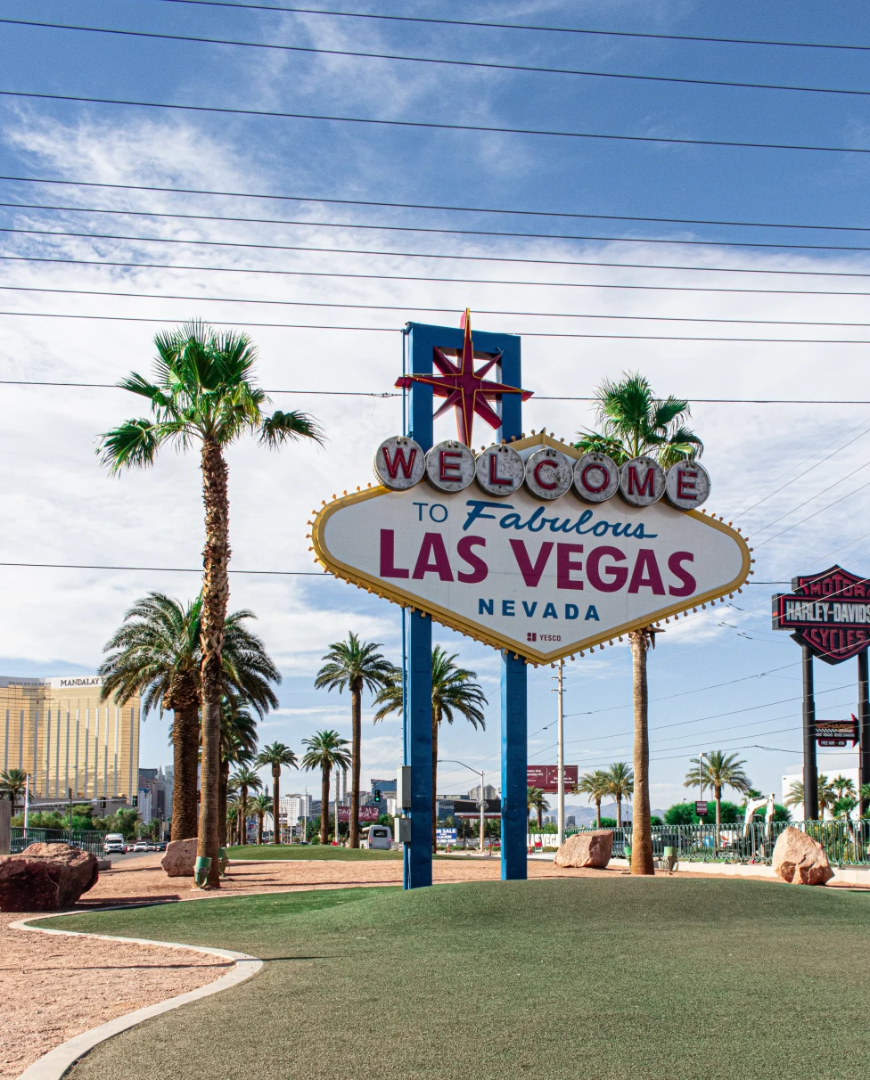 Las Vegas sign.