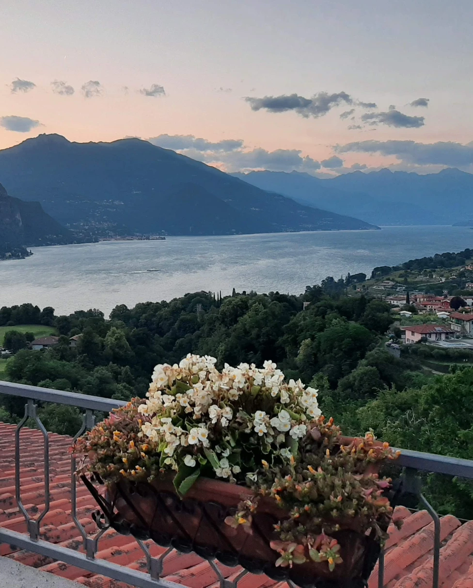 Lake Como, a breathtaking natural jewel nestled in the Italian Alps.