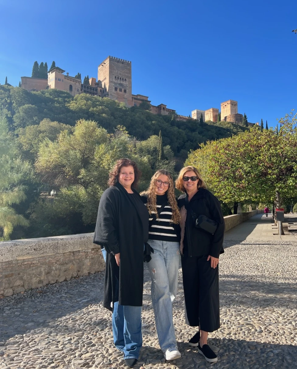 guide picture with her friends in Spain