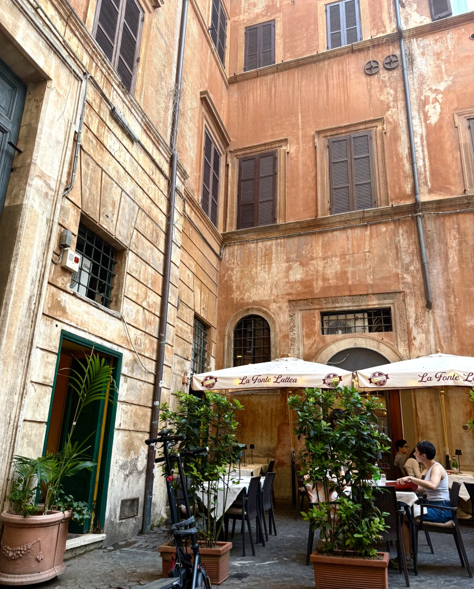 Advisor - The Ultimate Guide to Rome