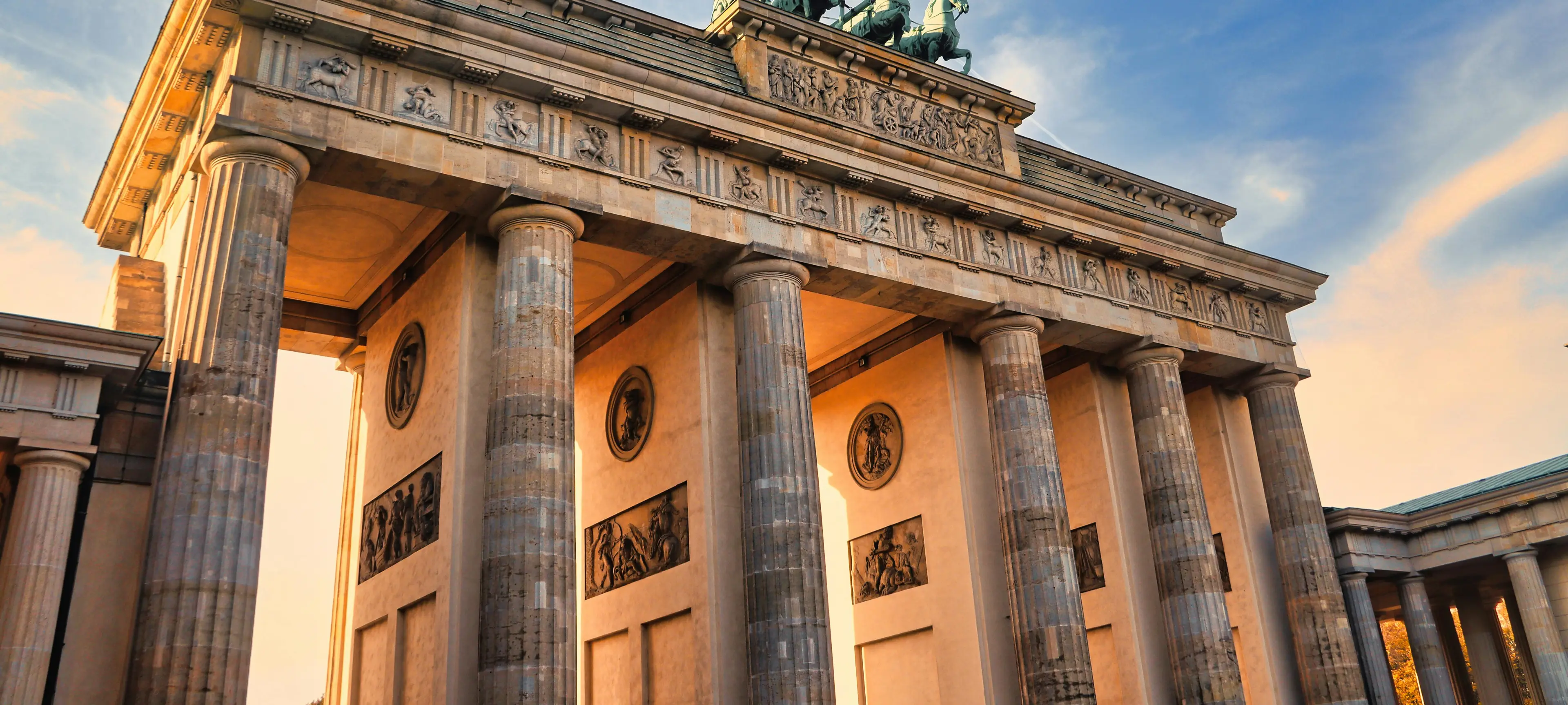 Bucket List Adventures in Berlin: History, Culture & Modern Vibes