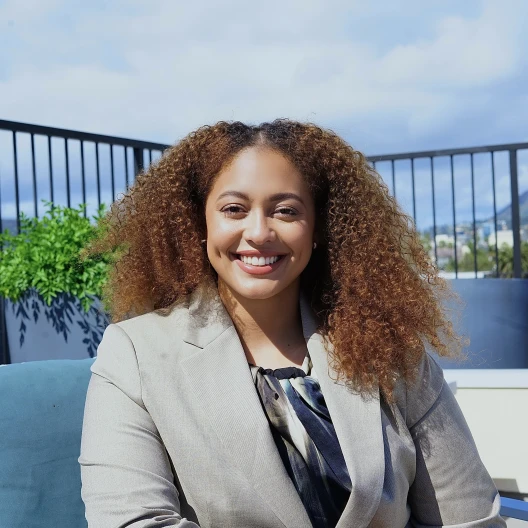Advisor - Italia Dutton