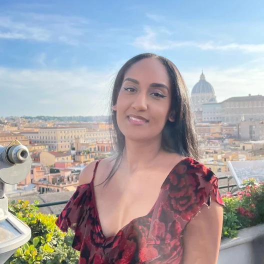 Advisor - Becca Santos