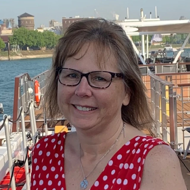 Advisor - Vickie Friedman