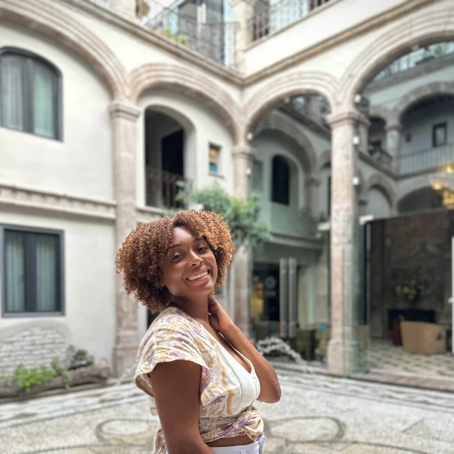 Advisor - Ebonee Henderson