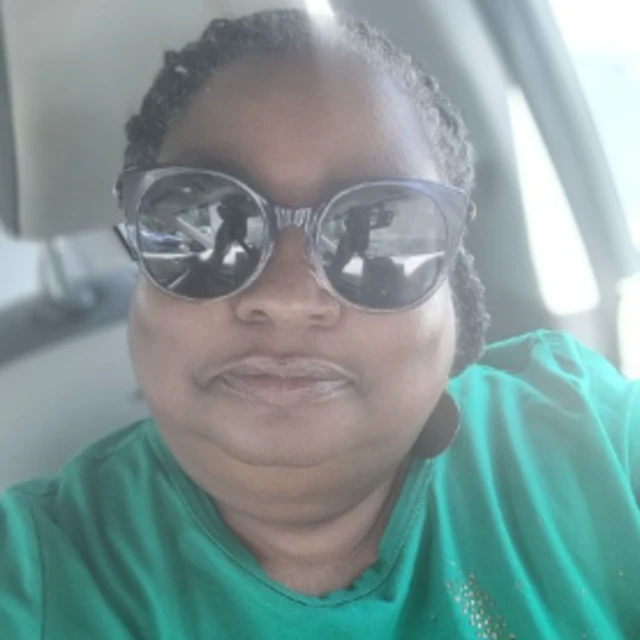 Advisor - Sonya Holmes
