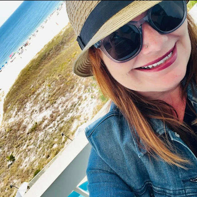 Advisor - Angie Pelkie