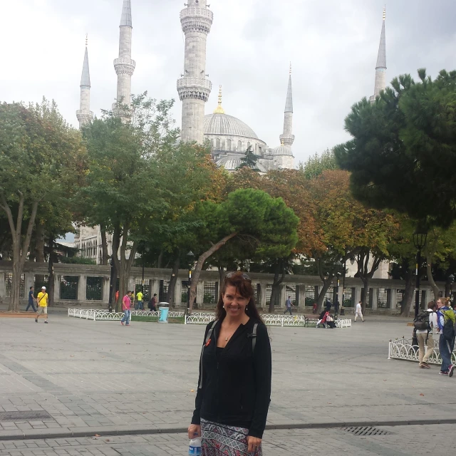 Advisor - Aundrea Tormasi