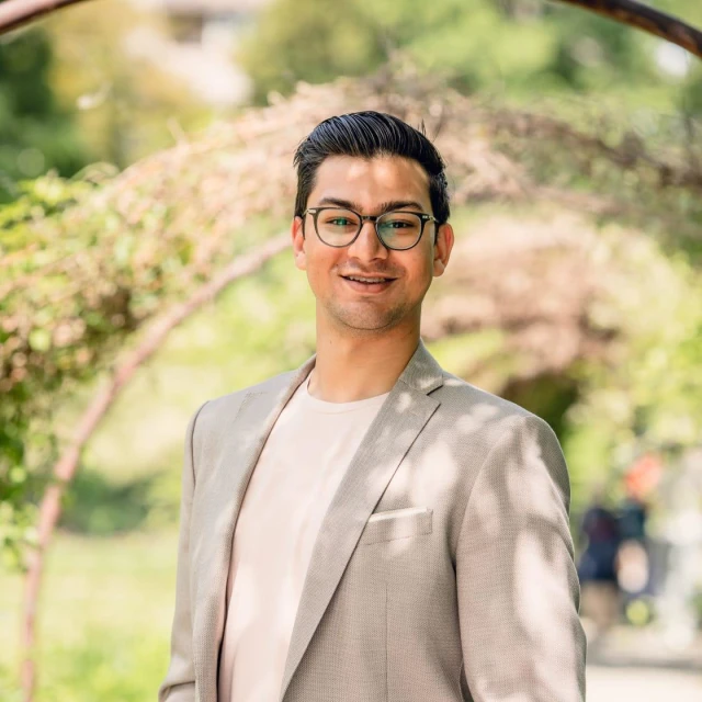 Advisor - Roshan Patel