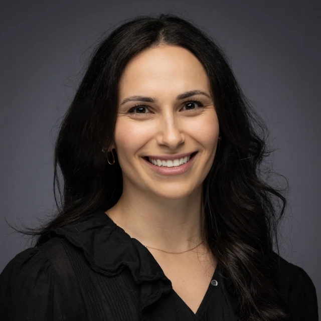 Advisor - Melanie Farfel