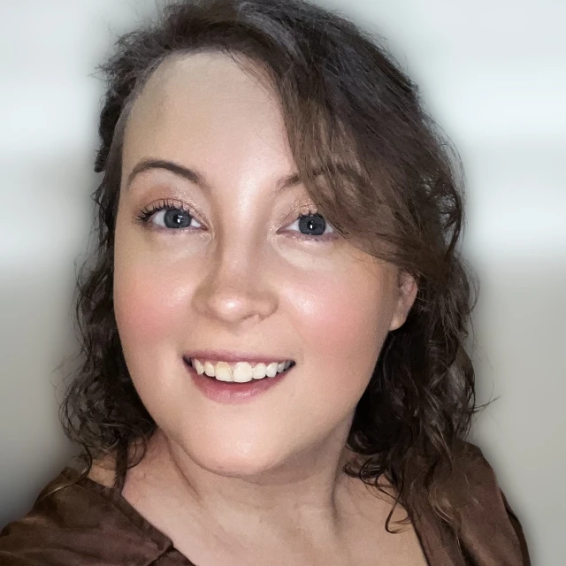 Advisor - Ariel Trull