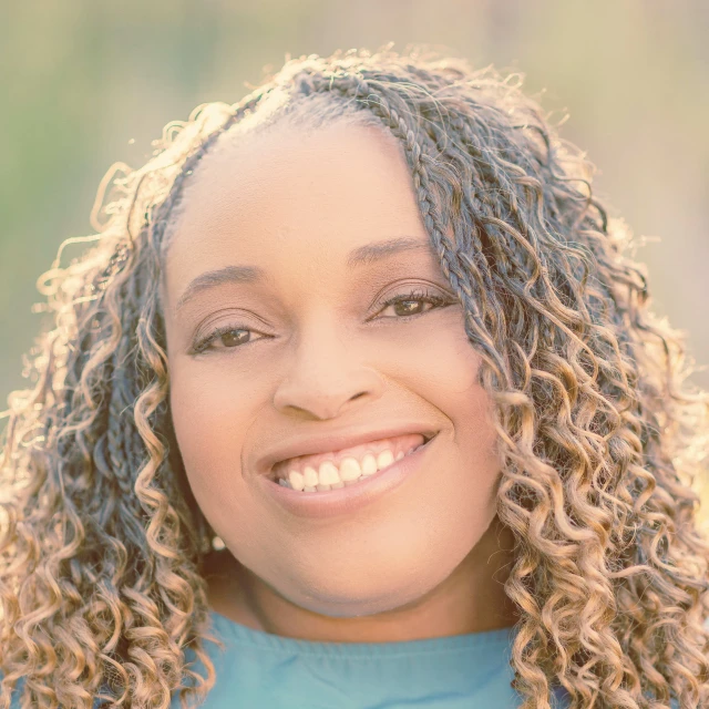 Advisor - Angelique Smith