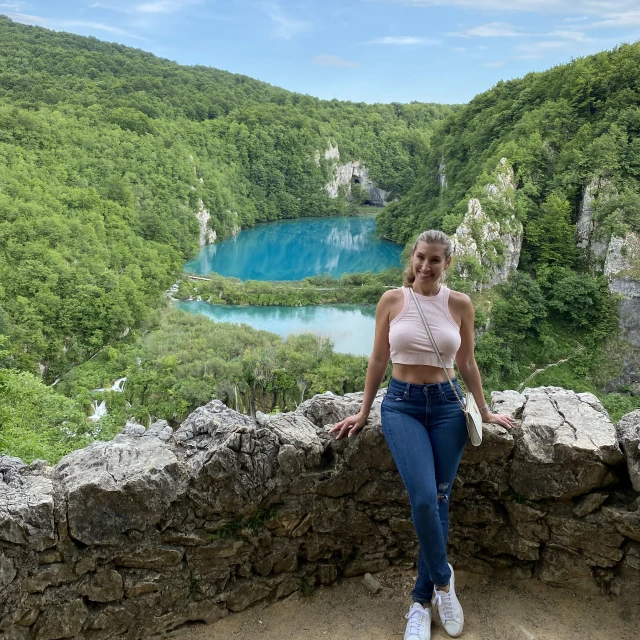 Advisor - Jennifer Duran