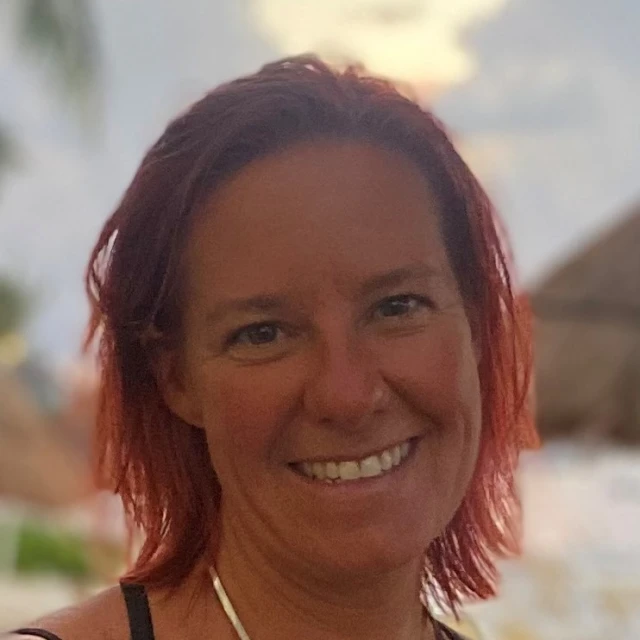 Advisor - Jennifer Hollis