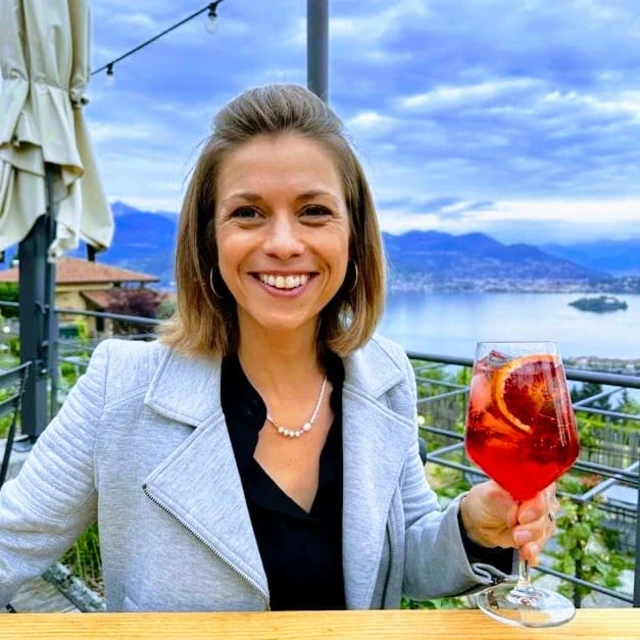 Advisor - Amy Hallett
