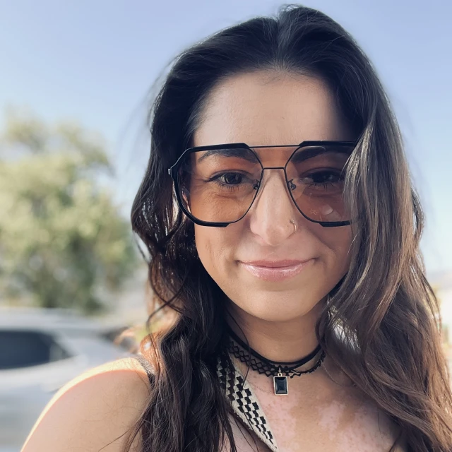 Layla Razani | Fora Travel