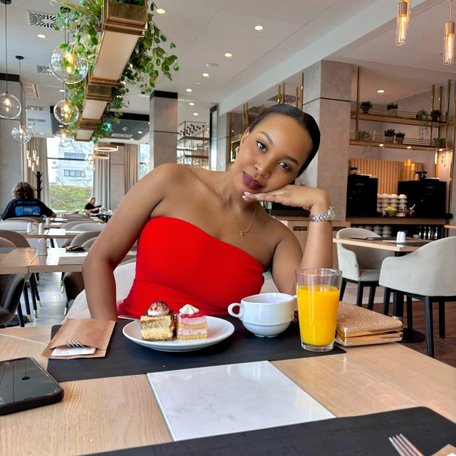 Advisor - Sandrine Ngwinondebe