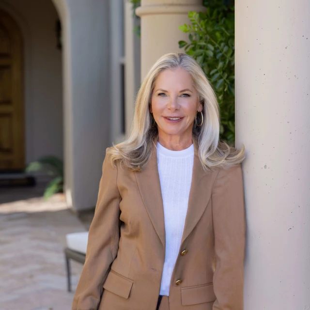 Advisor - Tracey Gray
