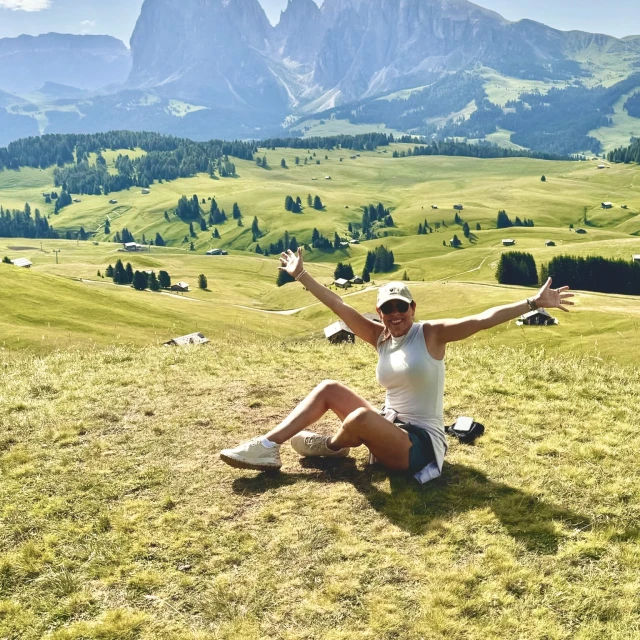 Advisor - Ines Rivas-Hutchins