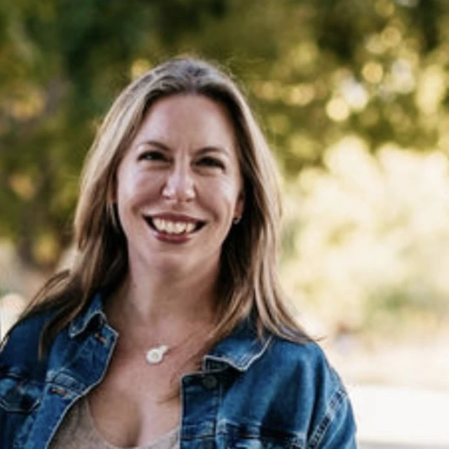 Advisor - Jennifer Schubert