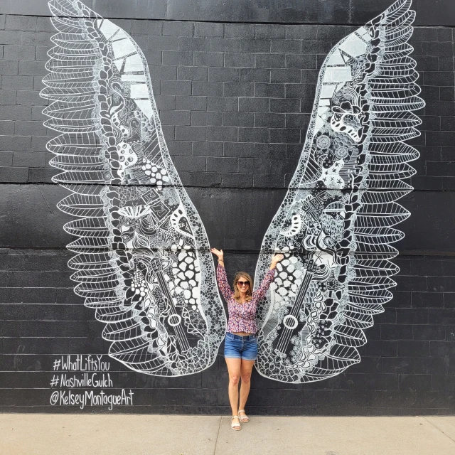 Advisor - Carly Thompson