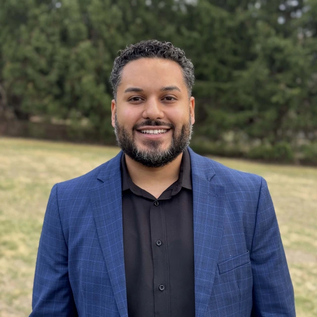 Advisor - Ruben Velez