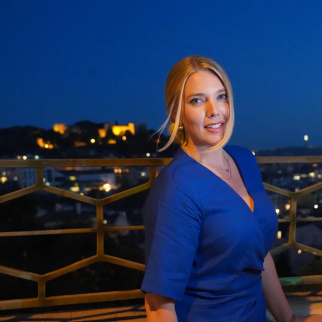 Advisor - Anna Diederich
