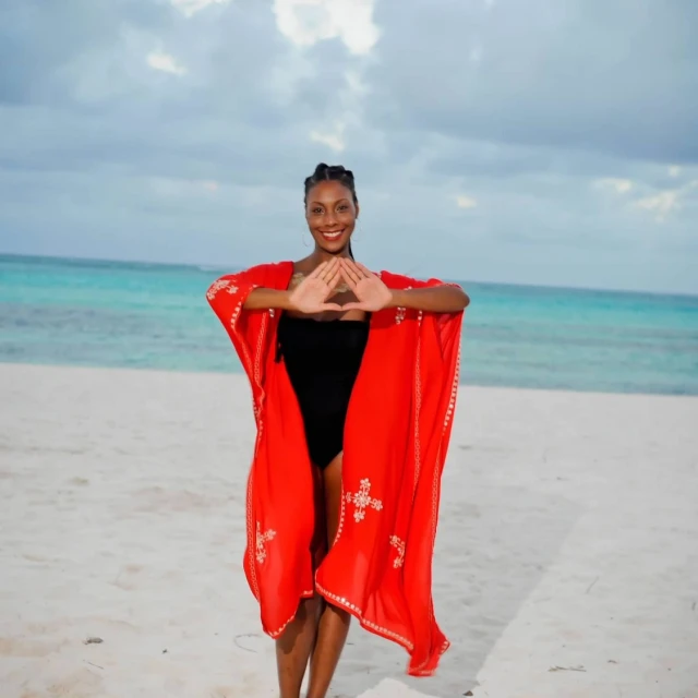 Advisor - Nia Spencer