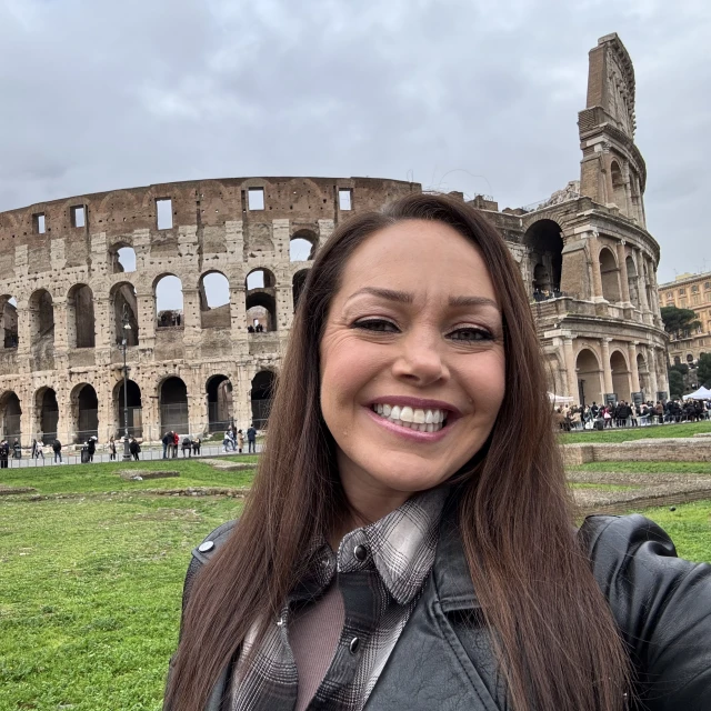 Advisor - Ashley Roodbergen