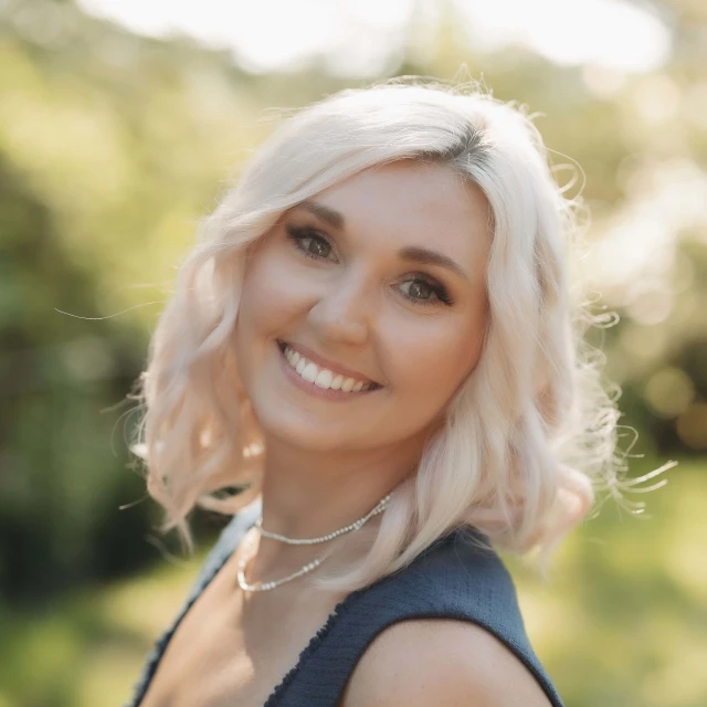 Advisor - Nicole Williams
