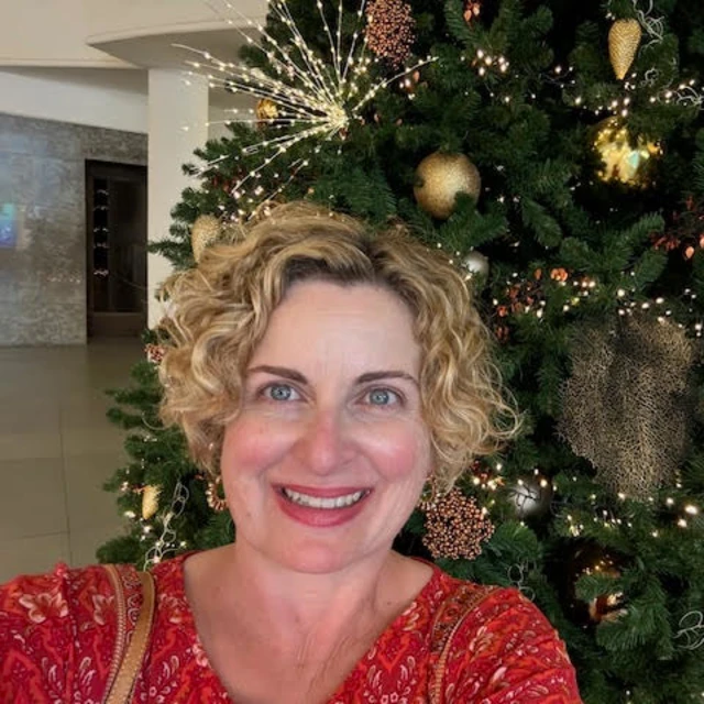 Advisor - Alyson Evans