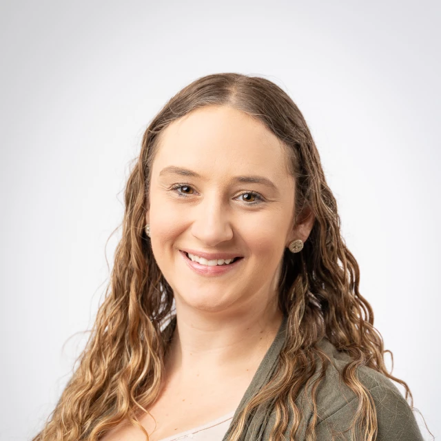 Advisor - Lauren Markle